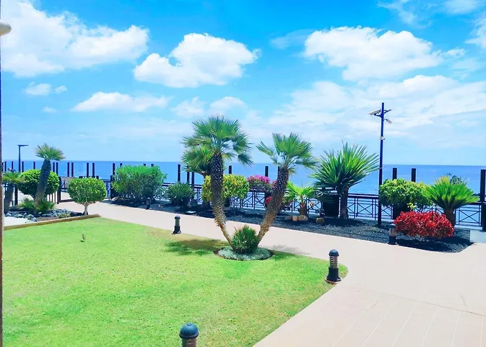 El Nautico Suites, The Beachfront Paradise *