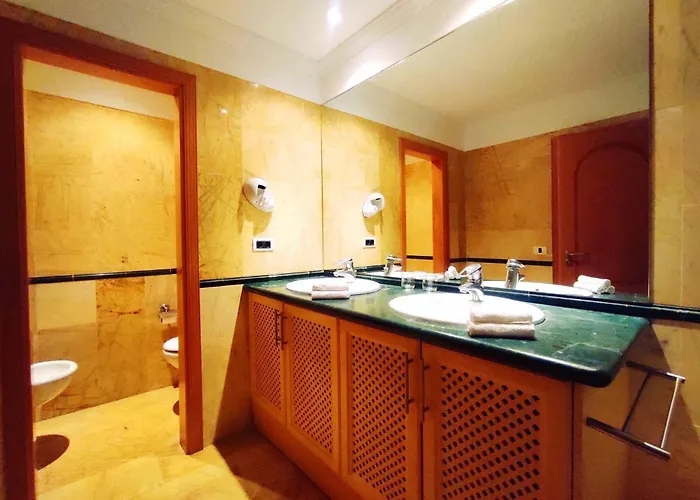 El Nautico Suites, The Beachfront Paradise *