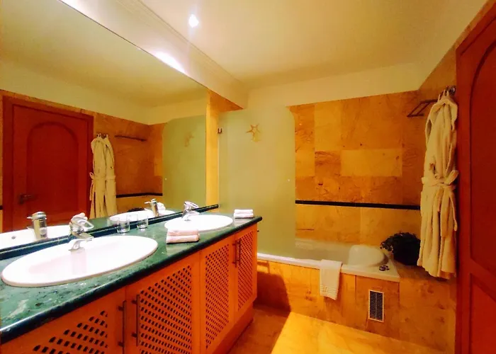 Διαμέρισμα El Nautico Suites, The Beachfront Paradise *