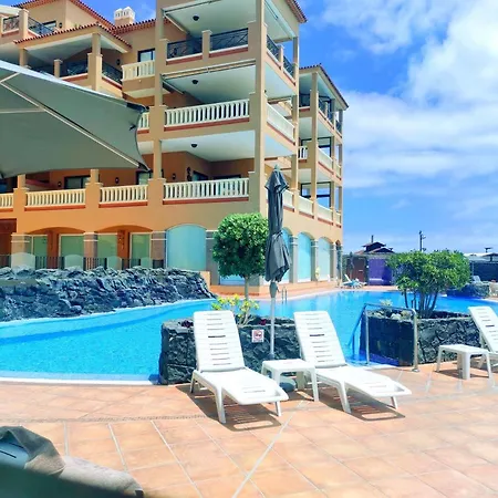 Appartement El Nautico Suites, The Beachfront Paradise